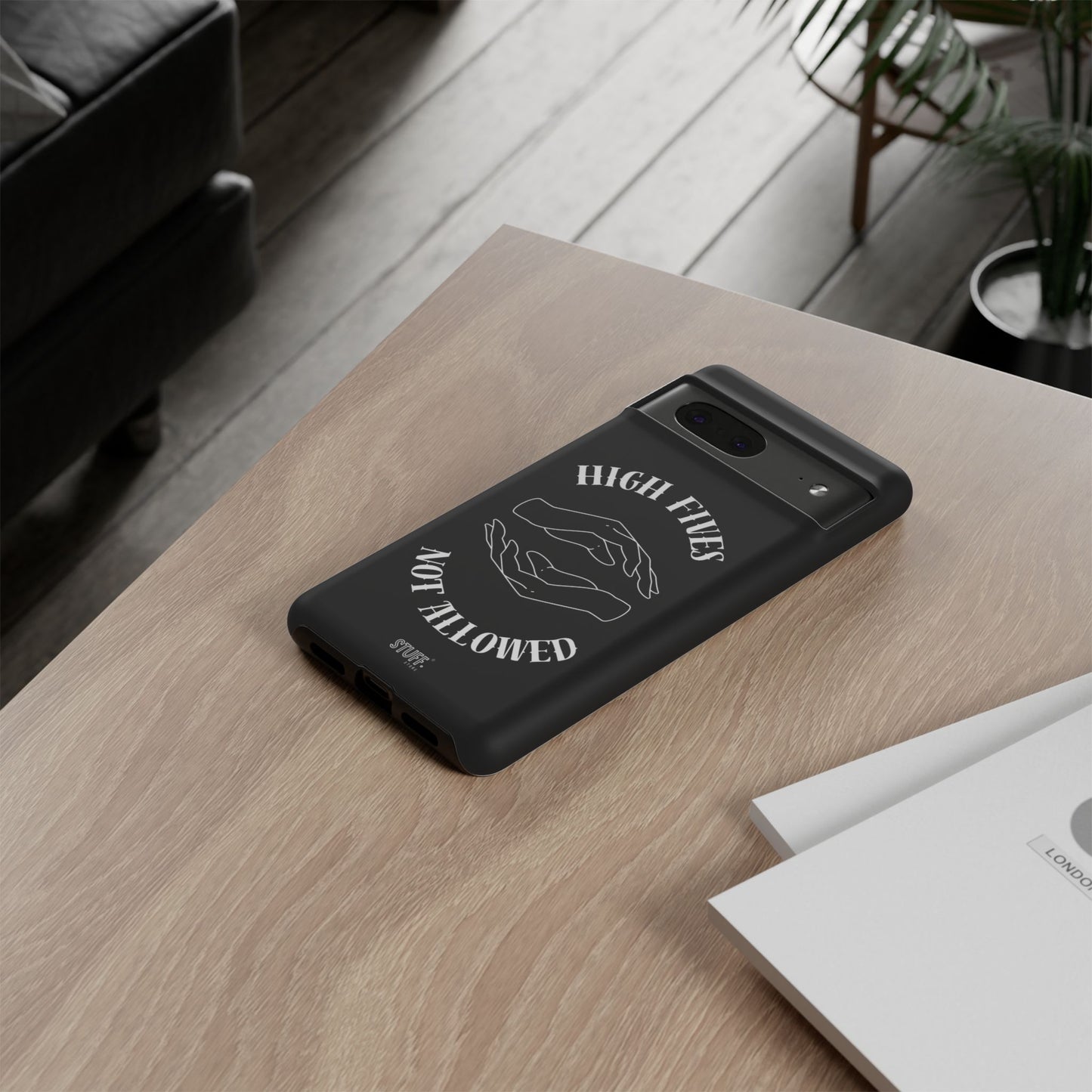 No High Fives Case | Coque légère et résistante – Design affirmé & minimaliste