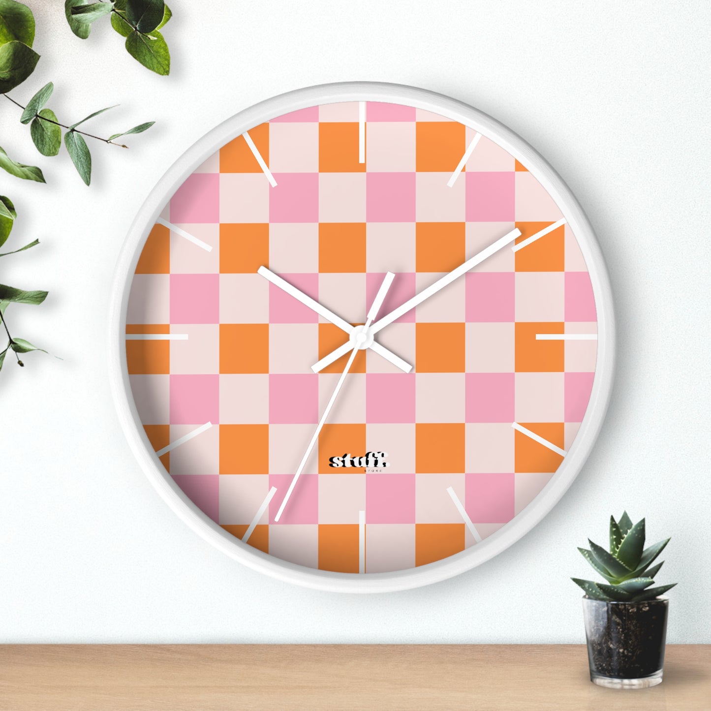 horloge murale rétro à carreaux pêche