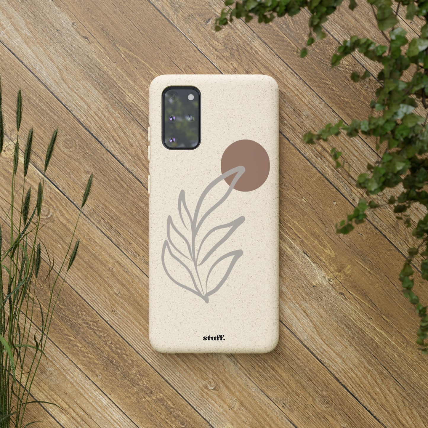 funda de teléfono biodegradable con rama boho