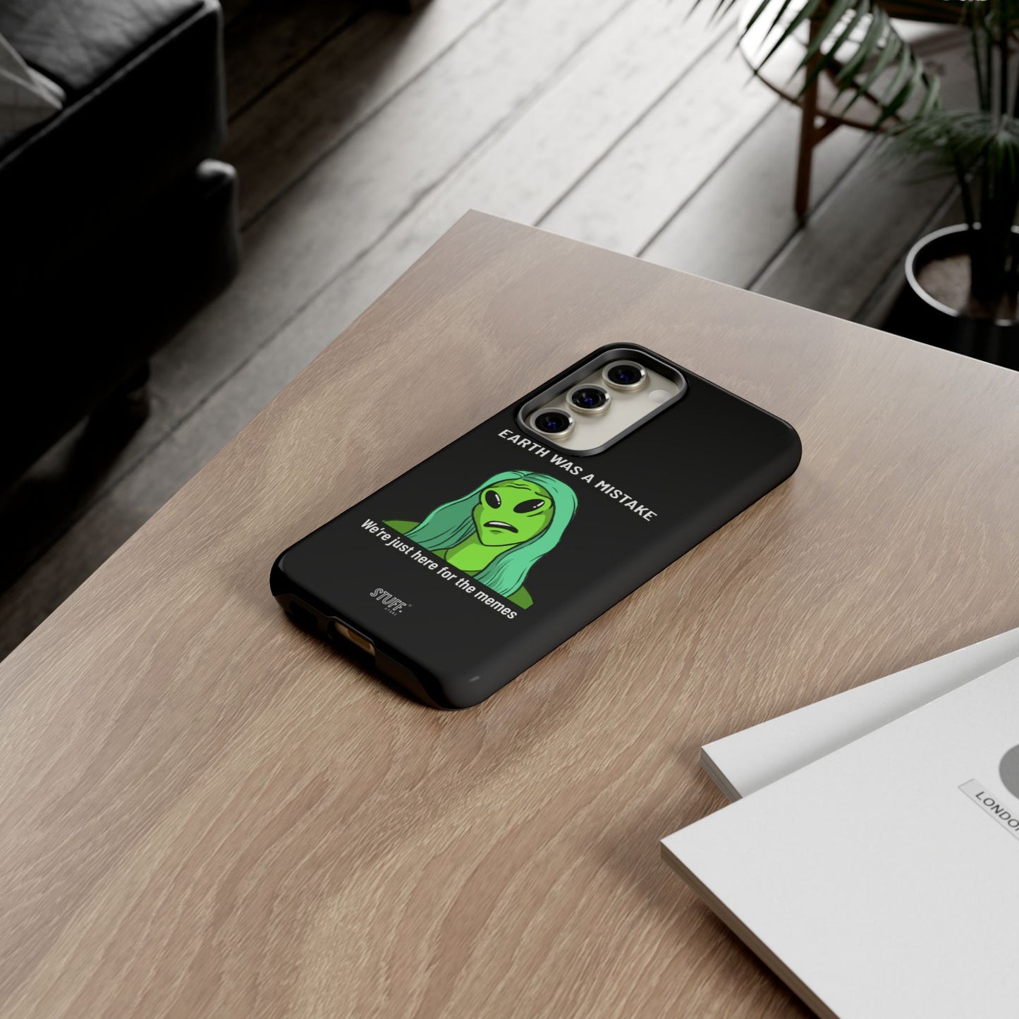 Meme Liking Alien Case | Coque résistante double protection pour les amateurs de Pop Culture