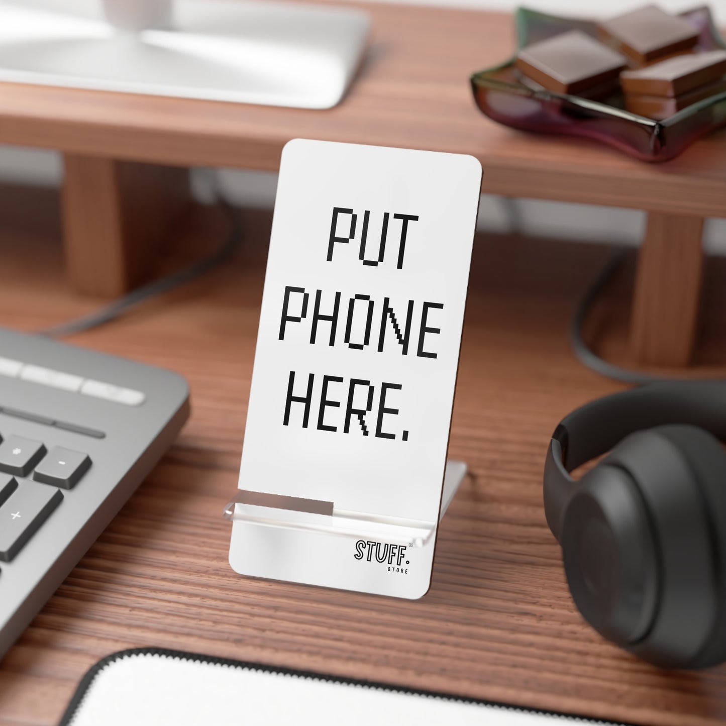 Support téléphone bureau “Put Phone Here” | Design fun & minimaliste