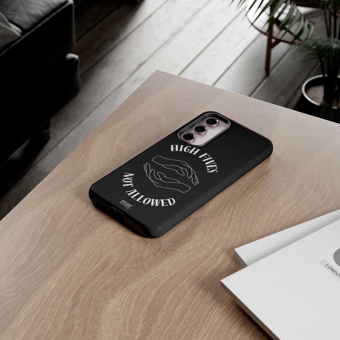 No High Fives Case | Coque légère et résistante – Design affirmé & minimaliste