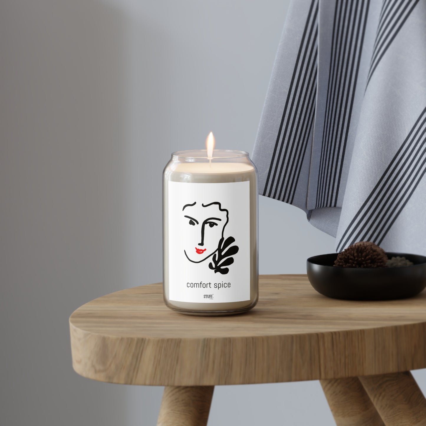 Nadia Candle | Natural soy wax candle - Scented - 70-80h