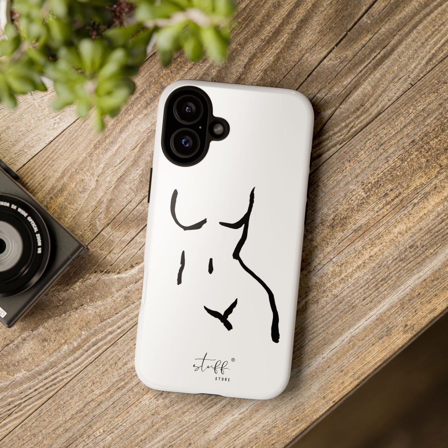 The Curve Case | Resistant double protection shell with Minimalist Design by Women