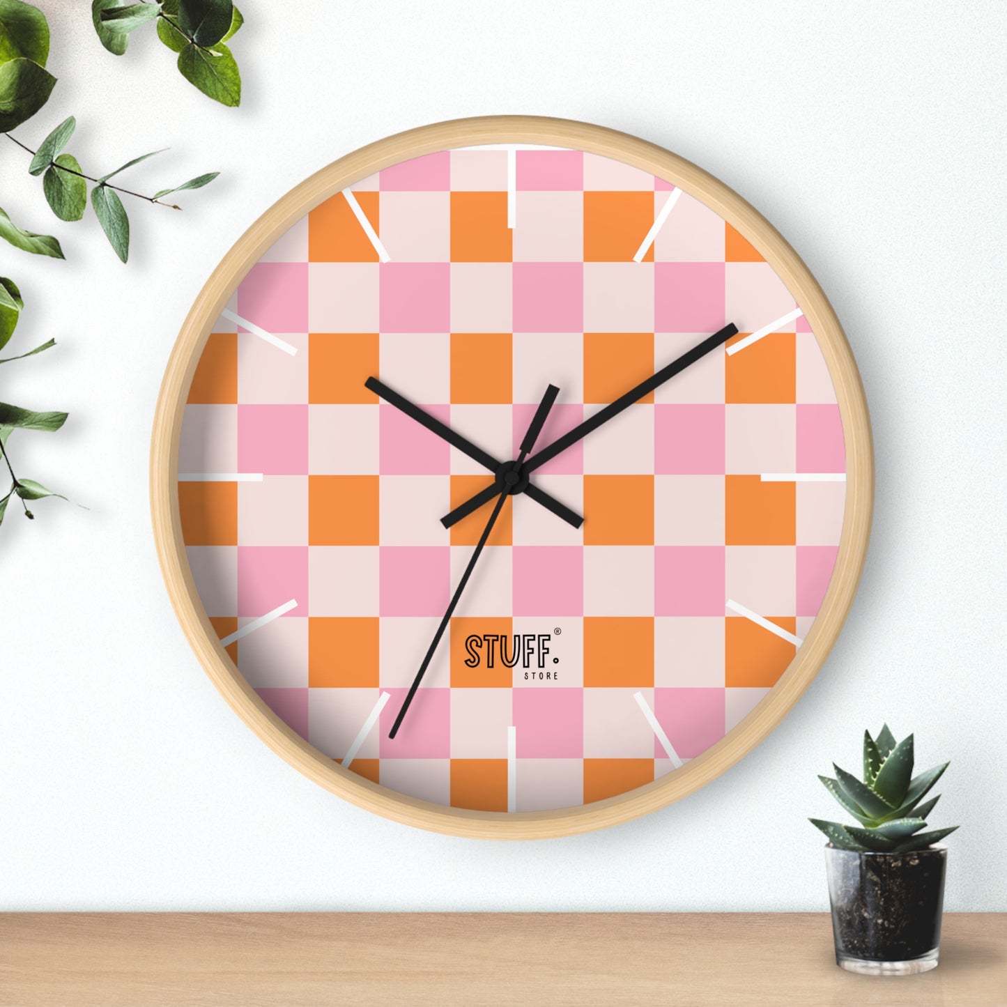Horloge Murale Vintage Peachy | Design Rétro à Damier Orange et Rose