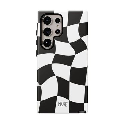 Checkers Case | Coque résistante double protection et Design en Damier déformé