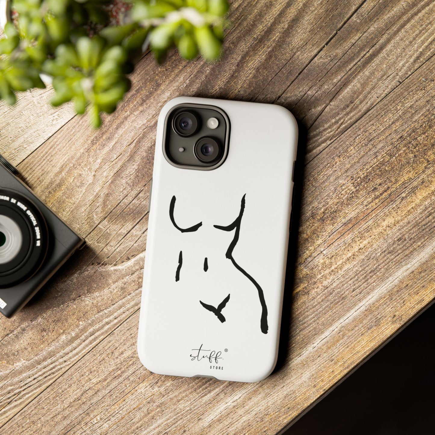 The Curve Case | Resistant double protection shell with Minimalist Design by Women