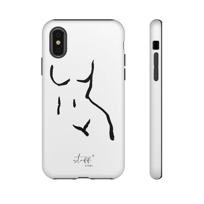 The Curve Case | Resistant double protection shell with Minimalist Design by Women